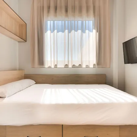 Maison d'hôtes Livensa Living Feria Málaga