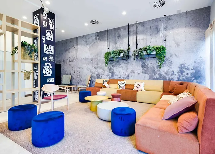 Livensa Living Feria *