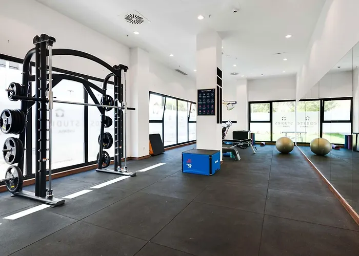 Livensa Living Feria בית הארחה