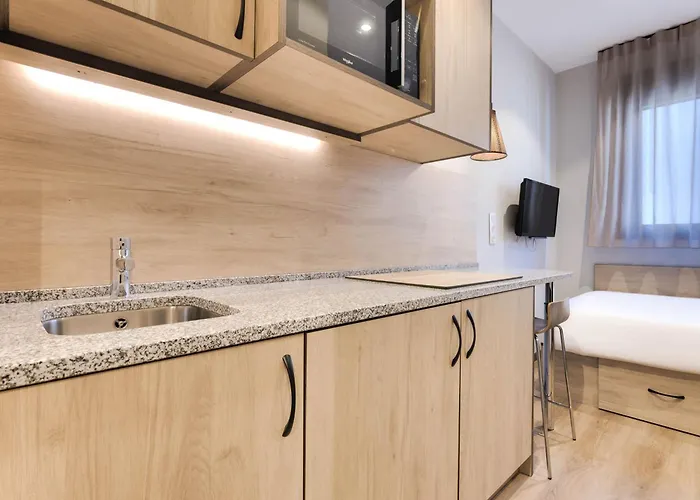 Livensa Living Feria בית הארחה מאלגה