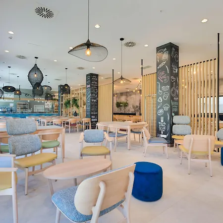 Livensa Living Feria Gasthof *